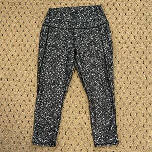 Women’s Speckled 3/4 Activewear Leggings